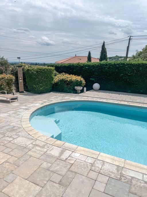 Magnifique Maison A Lentilly - Piscine Luaran gambar