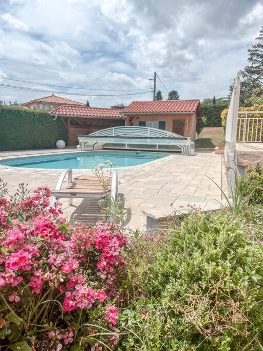 Magnifique Maison A Lentilly - Piscine Luaran gambar